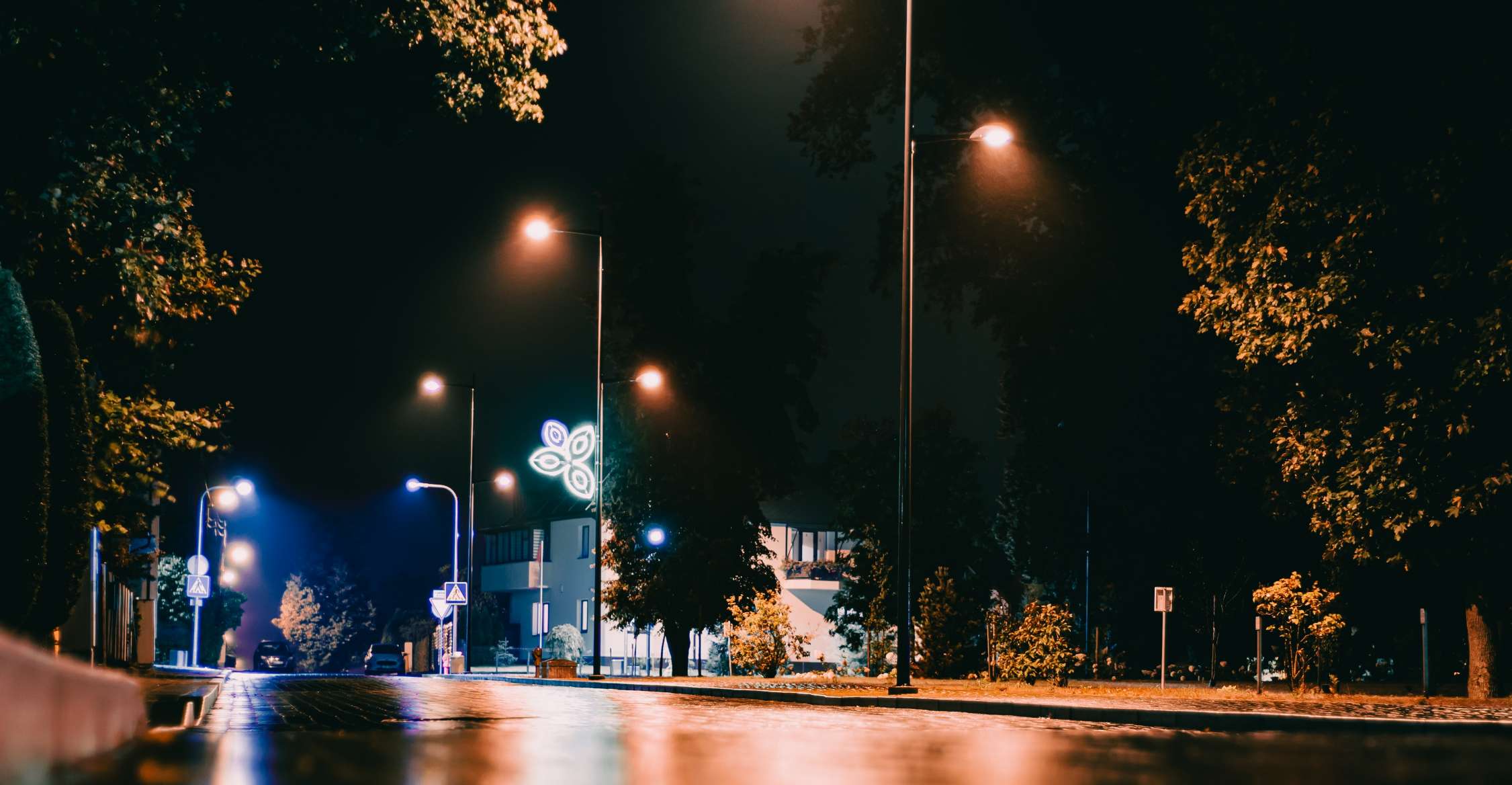 樓宇自控系統，弱電設備監控，高效建筑管理，減少人工成本